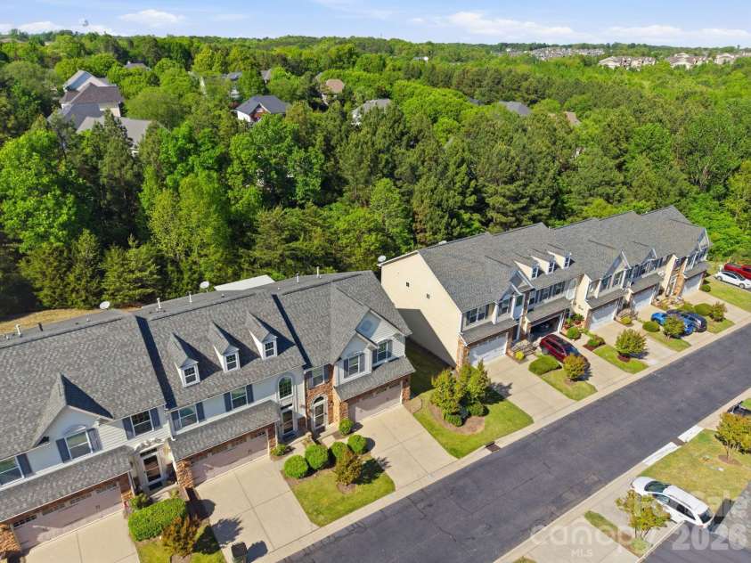 115 Inlet Point Drive, Fort Mill, SC 29708.  MLS# CAR4368782, YatesRealty ID 17658. 