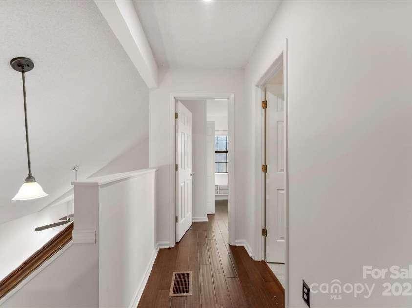 200 18th Street, Newton, NC 28658.  MLS# CAR4223037, YatesRealty ID 17658. 