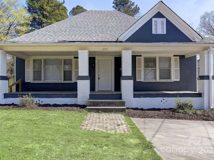 209 Yadkin Avenue, Spencer, NC 28159.  MLS# CAR4240843, YatesRealty ID 17659. 