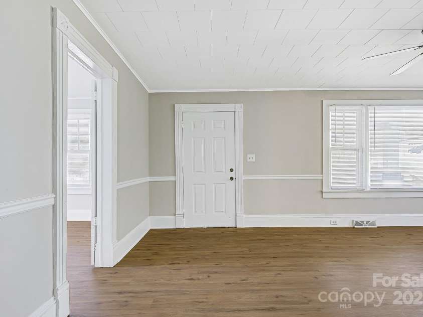 209 Yadkin Avenue, Spencer, NC 28159.  MLS# CAR4240843, YatesRealty ID 17659. 