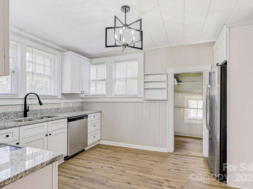 209 Yadkin Avenue, Spencer, NC 28159.  MLS# CAR4240843, YatesRealty ID 17659. 