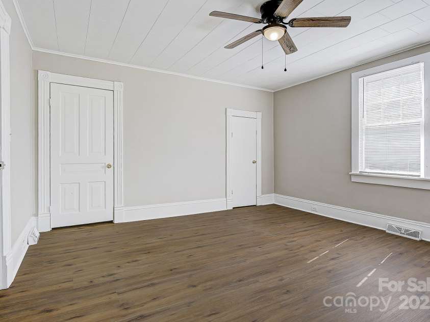 209 Yadkin Avenue, Spencer, NC 28159.  MLS# CAR4240843, YatesRealty ID 17659. 