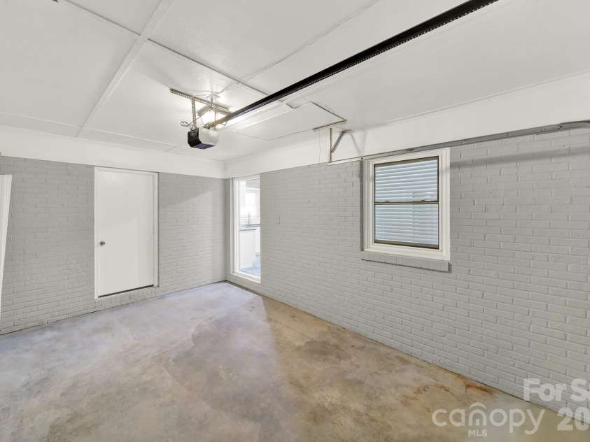512 Villa Street, Kannapolis, NC 28083.  MLS# CAR4371750, YatesRealty ID 17659. 