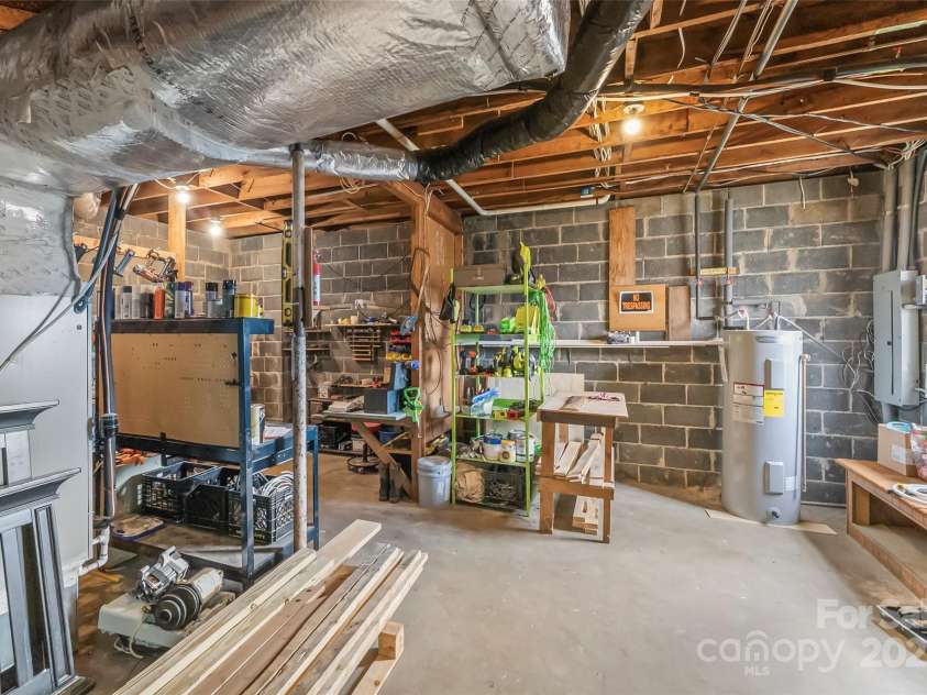 1203 Virginia Street, Lenoir, NC 28645.  MLS# CAR4243466, YatesRealty ID 17660. 