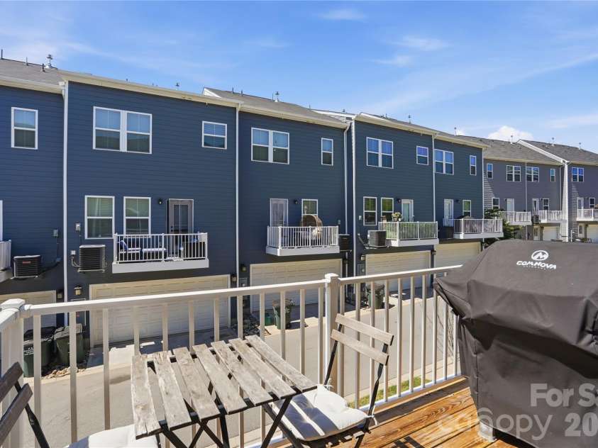 1311 Ashbury Street, Charlotte, NC 28216.  MLS# CAR4370240, YatesRealty ID 17660. Enjoy Outside Meals & BBQ