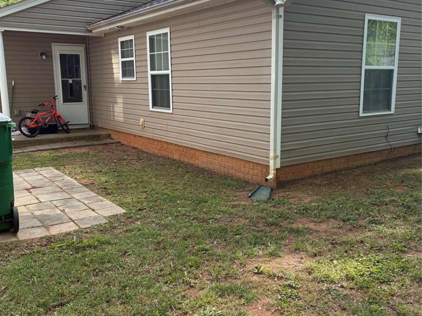 930 Wainwright Avenue, Charlotte, NC 28206.  MLS# CAR4371742, YatesRealty ID 17662. Backview
