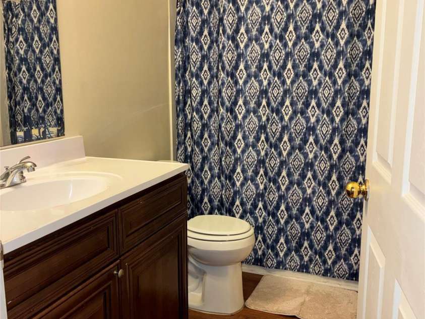 930 Wainwright Avenue, Charlotte, NC 28206.  MLS# CAR4371742, YatesRealty ID 17662. Full Bath