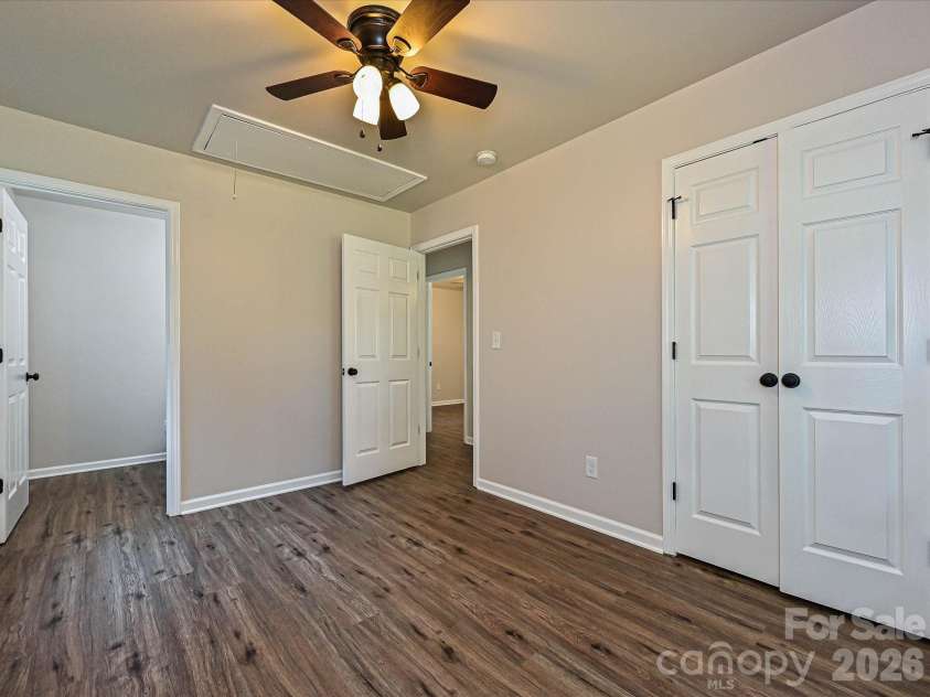 930 Wainwright Avenue, Charlotte, NC 28206.  MLS# CAR4424744, YatesRealty ID 17662. Primary Bedroom