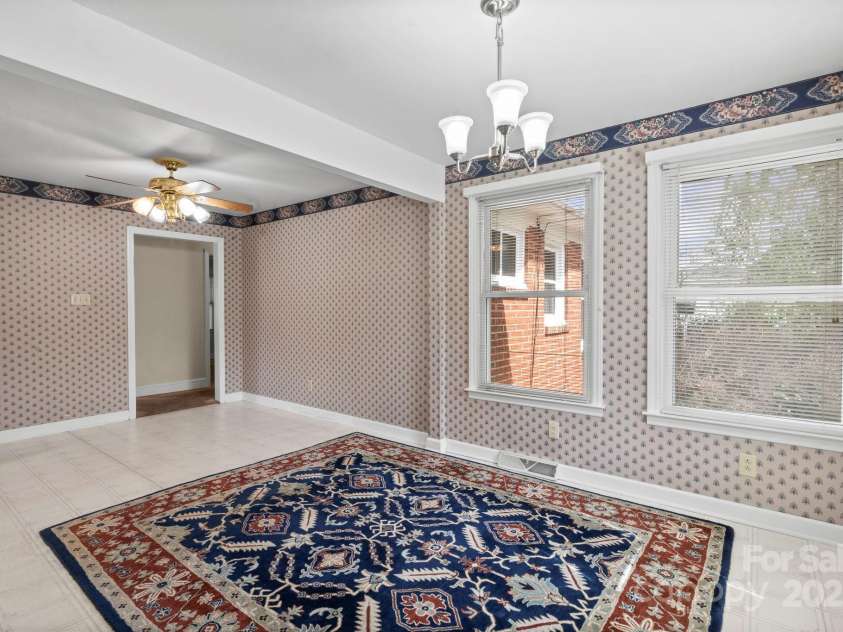 2922 Dunlavin Way, Charlotte, NC 28205.  MLS# CAR4234177, YatesRealty ID 17663. 