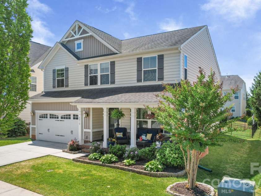 2019 Hamil Ridge Drive, Waxhaw, NC 28173.  MLS# CAR4371654, YatesRealty ID 17665. 