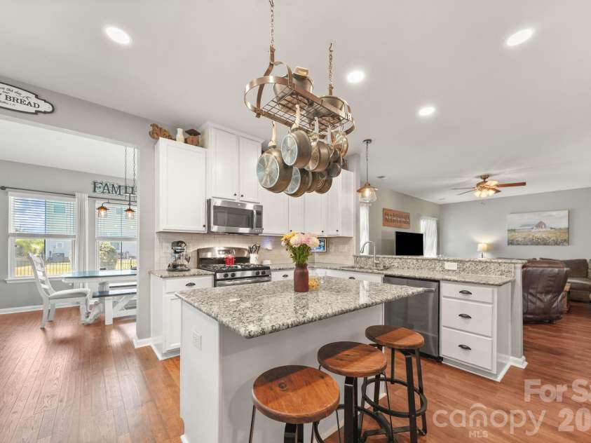 2019 Hamil Ridge Drive, Waxhaw, NC 28173.  MLS# CAR4371654, YatesRealty ID 17665. 