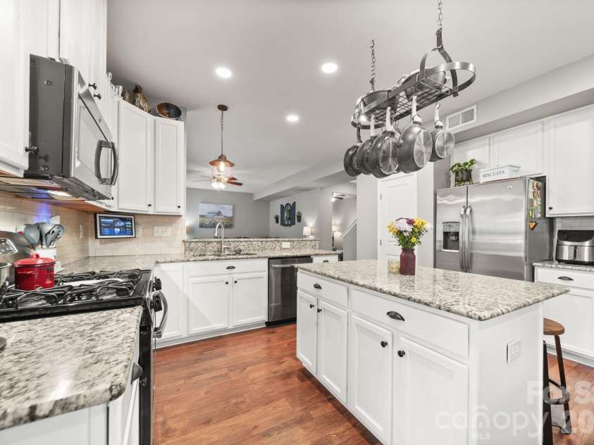 2019 Hamil Ridge Drive, Waxhaw, NC 28173.  MLS# CAR4371654, YatesRealty ID 17665. 