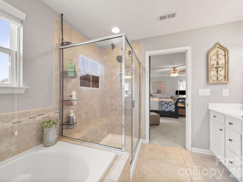2019 Hamil Ridge Drive, Waxhaw, NC 28173.  MLS# CAR4371654, YatesRealty ID 17665. 