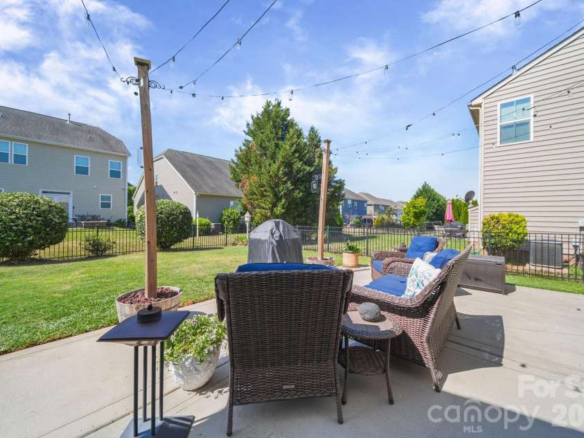 2019 Hamil Ridge Drive, Waxhaw, NC 28173.  MLS# CAR4371654, YatesRealty ID 17665. 