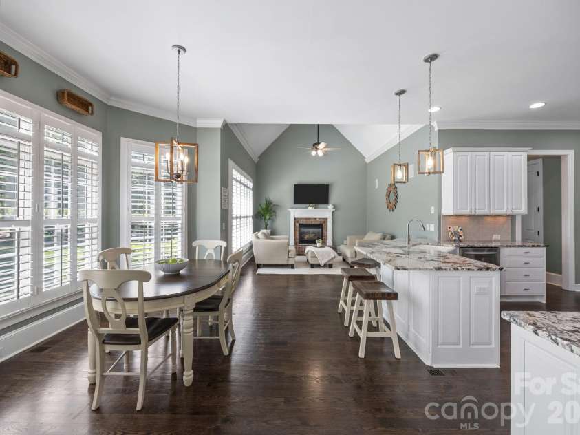 107 Spears Creek Drive, Mooresville, NC 28117.  MLS# CAR4371650, YatesRealty ID 17669. Open floor plan