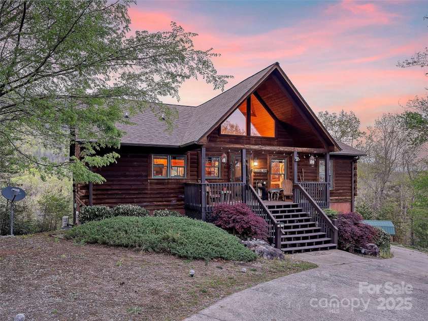 417 Garden Lane, Lake Lure, NC 28746.  MLS# CAR4208439, YatesRealty ID 1767. 