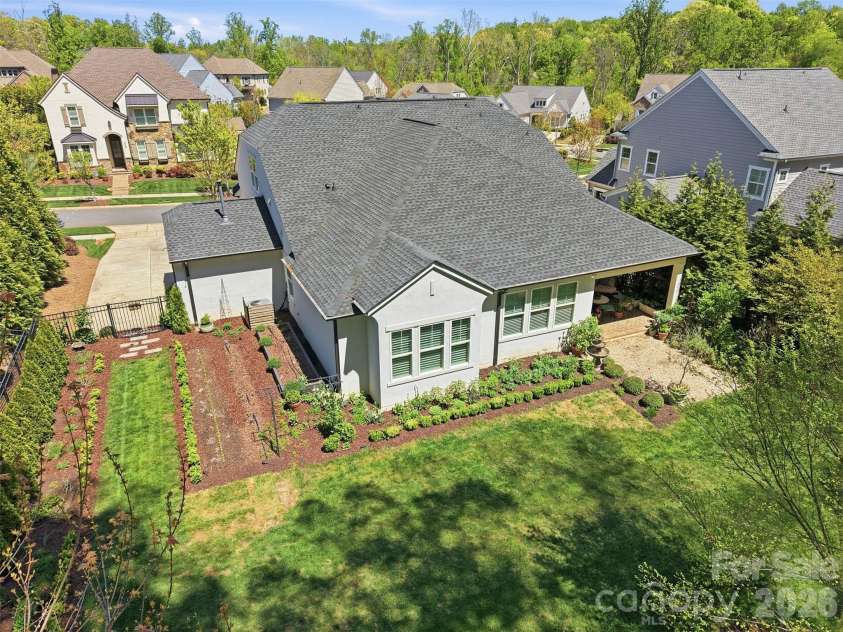 8440 Bassinger Drive, Huntersville, NC 28078.  MLS# CAR4386865, YatesRealty ID 17670. 
