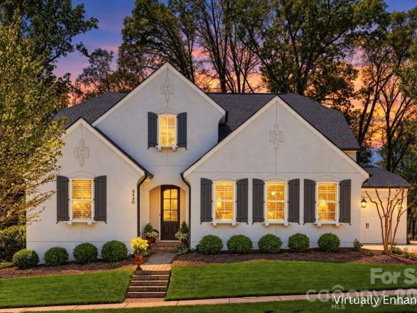 8440 Bassinger Drive, Huntersville, NC 28078.  MLS# CAR4386865, YatesRealty ID 17670. 