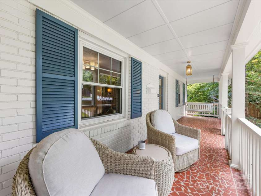 2112 Chatham Avenue, Charlotte, NC 28205.  MLS# CAR4264163, YatesRealty ID 17672. 