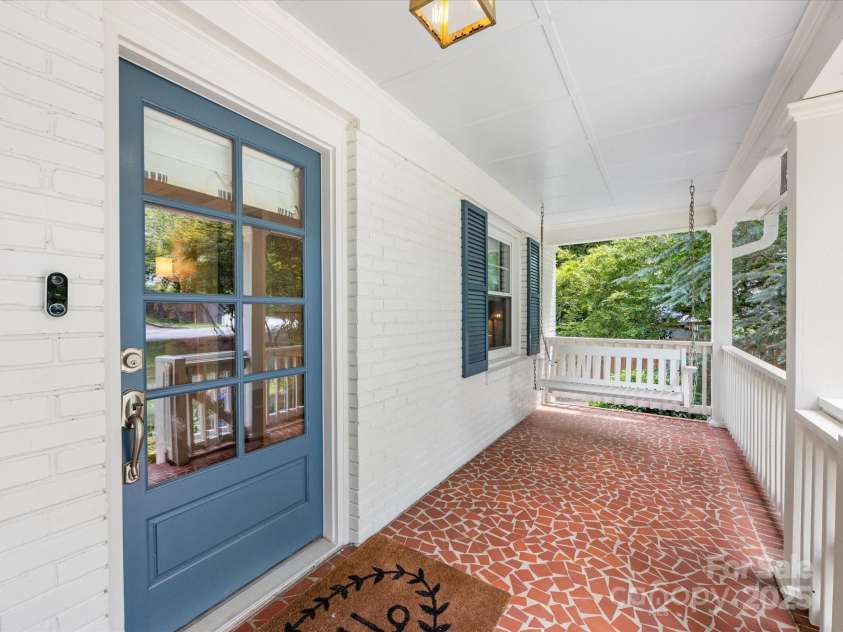 2112 Chatham Avenue, Charlotte, NC 28205.  MLS# CAR4264163, YatesRealty ID 17672. 