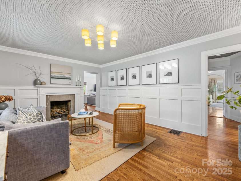 2112 Chatham Avenue, Charlotte, NC 28205.  MLS# CAR4264163, YatesRealty ID 17672. 