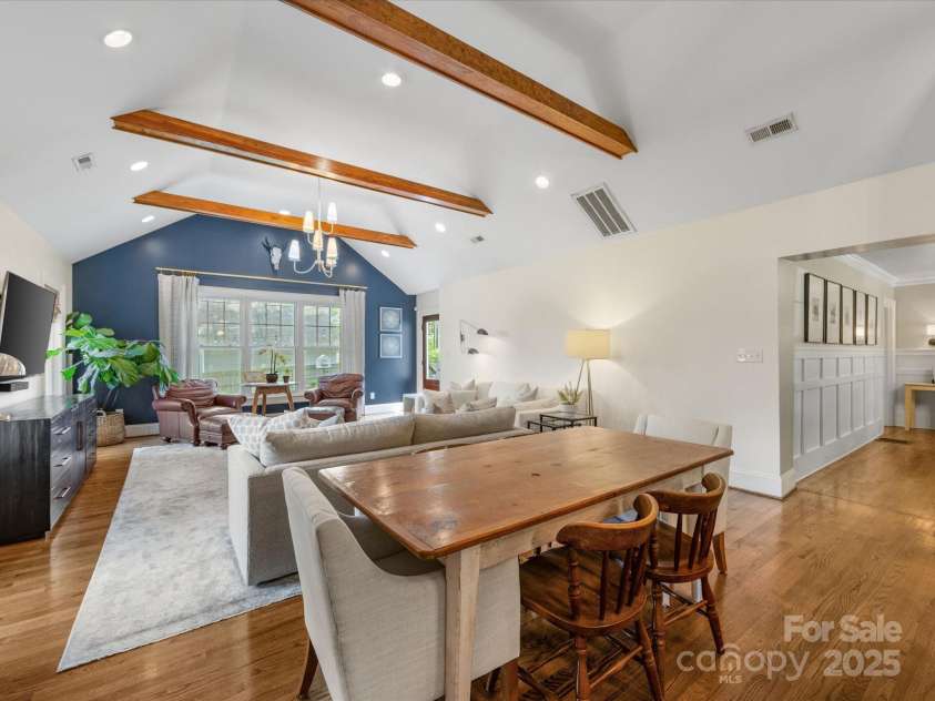 2112 Chatham Avenue, Charlotte, NC 28205.  MLS# CAR4264163, YatesRealty ID 17672. 