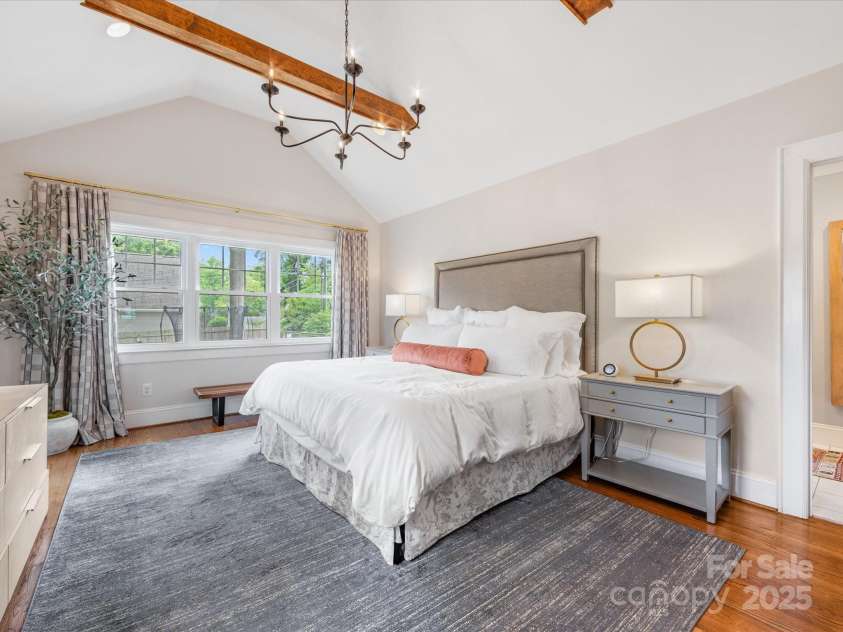 2112 Chatham Avenue, Charlotte, NC 28205.  MLS# CAR4264163, YatesRealty ID 17672. 