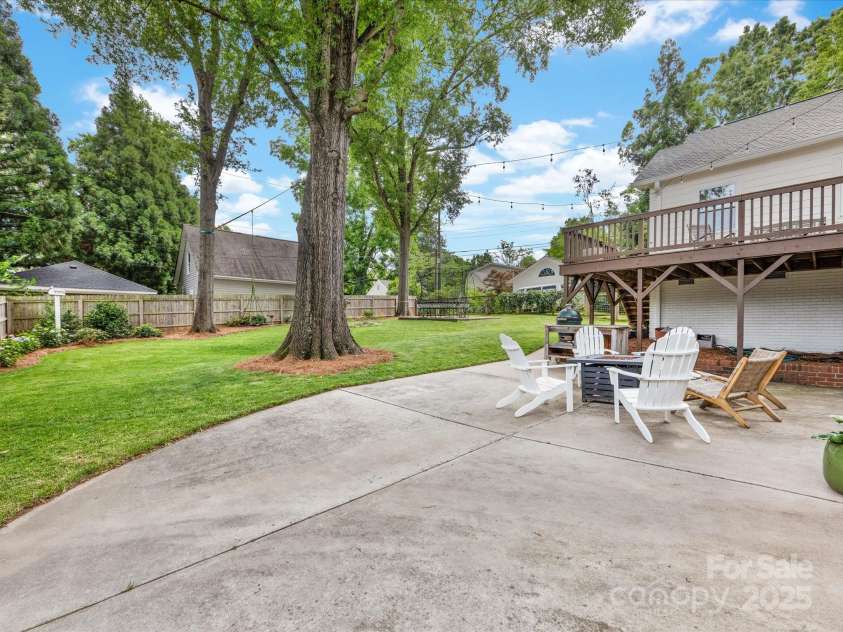 2112 Chatham Avenue, Charlotte, NC 28205.  MLS# CAR4264163, YatesRealty ID 17672. 