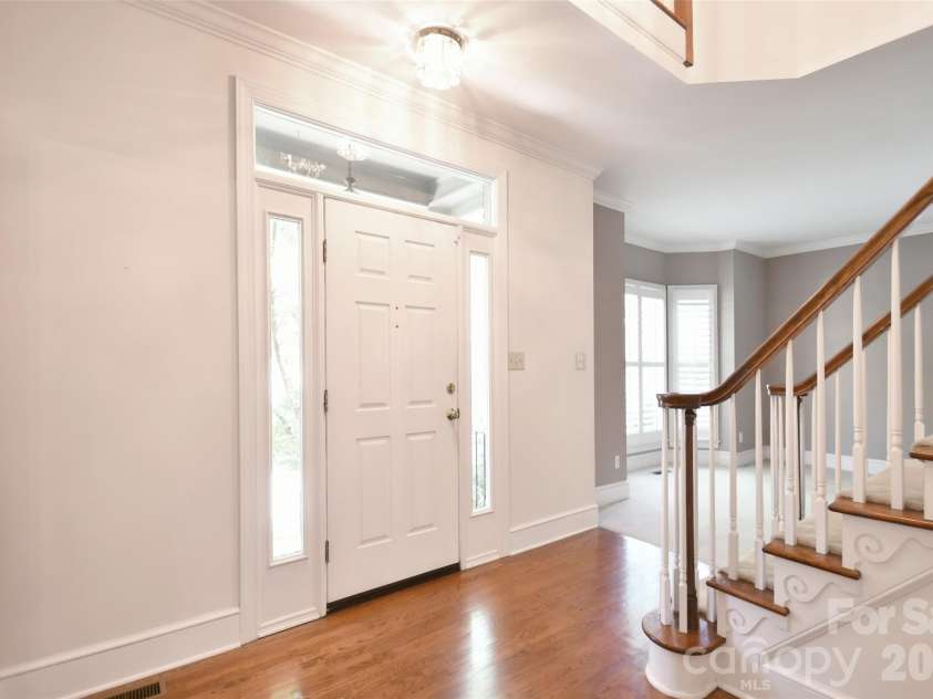7201 Leharne Drive, Charlotte, NC 28270.  MLS# CAR4366513, YatesRealty ID 17673. 