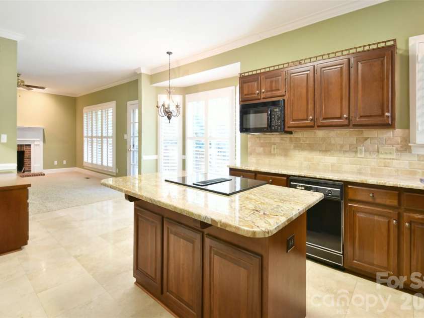 7201 Leharne Drive, Charlotte, NC 28270.  MLS# CAR4366513, YatesRealty ID 17673. 