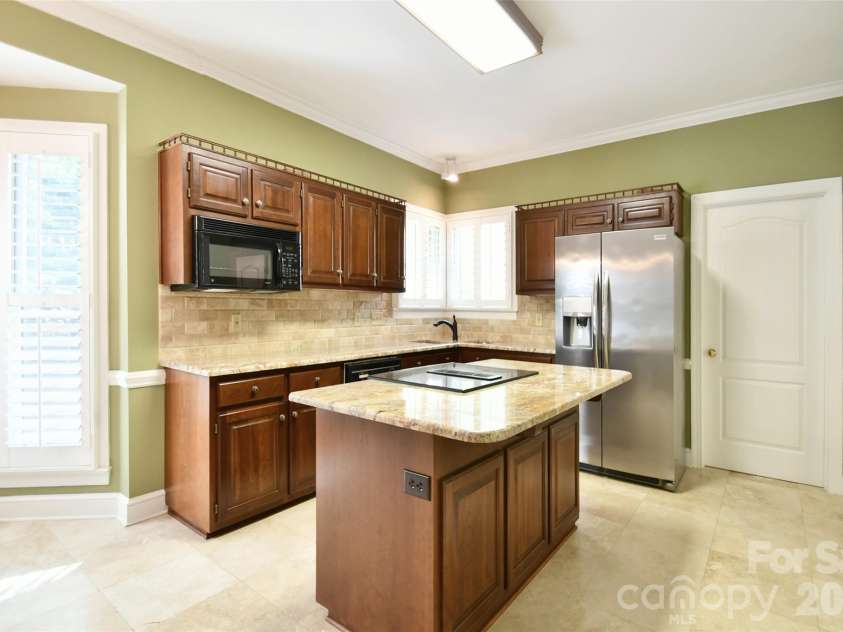 7201 Leharne Drive, Charlotte, NC 28270.  MLS# CAR4366513, YatesRealty ID 17673. 