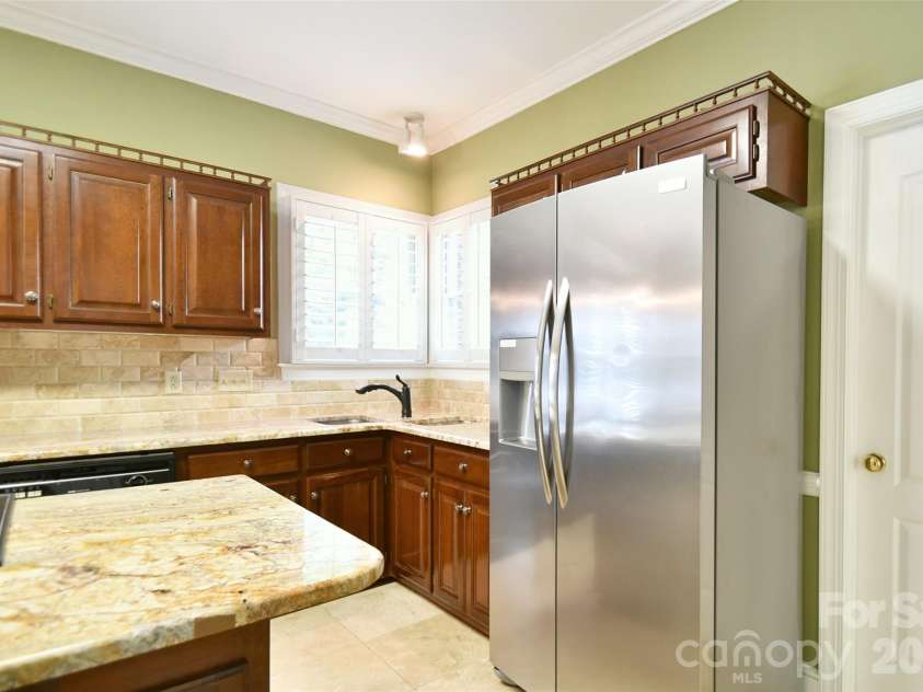 7201 Leharne Drive, Charlotte, NC 28270.  MLS# CAR4366513, YatesRealty ID 17673. 