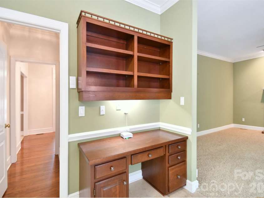7201 Leharne Drive, Charlotte, NC 28270.  MLS# CAR4366513, YatesRealty ID 17673. 