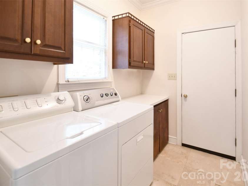 7201 Leharne Drive, Charlotte, NC 28270.  MLS# CAR4366513, YatesRealty ID 17673. 