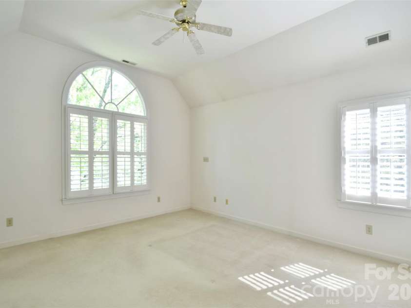 7201 Leharne Drive, Charlotte, NC 28270.  MLS# CAR4366513, YatesRealty ID 17673. 