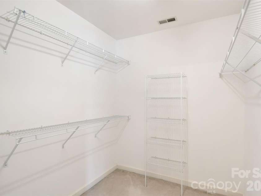 7201 Leharne Drive, Charlotte, NC 28270.  MLS# CAR4366513, YatesRealty ID 17673. 