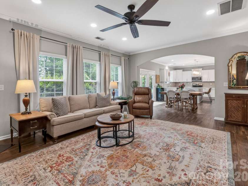 1066 Mclaren Drive, Belmont, NC 28012.  MLS# CAR4372541, YatesRealty ID 17674. 