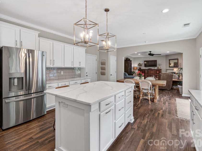 1066 Mclaren Drive, Belmont, NC 28012.  MLS# CAR4372541, YatesRealty ID 17674. 