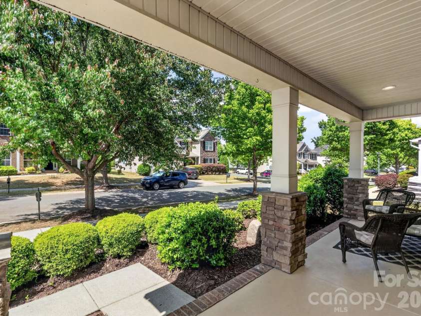 1066 Mclaren Drive, Belmont, NC 28012.  MLS# CAR4372541, YatesRealty ID 17674. 