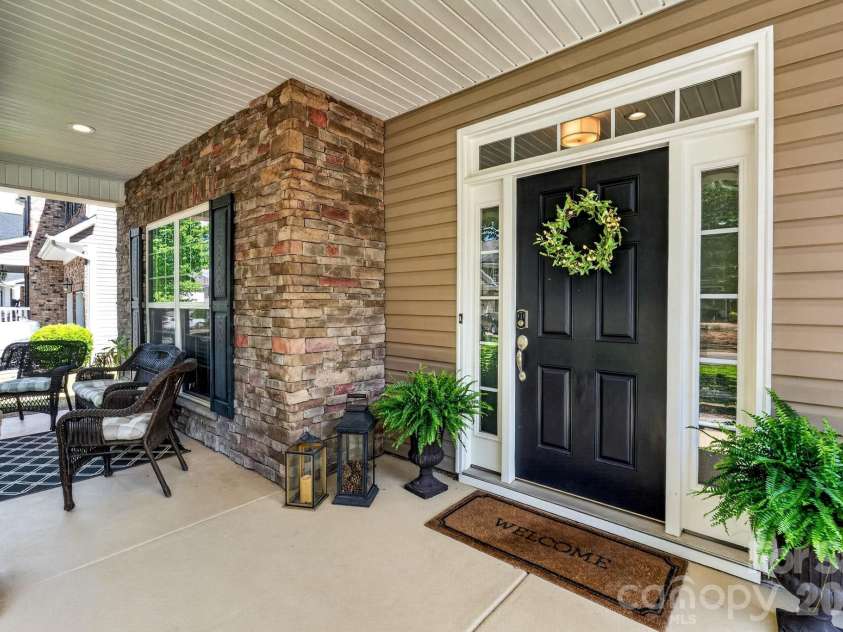 1066 Mclaren Drive, Belmont, NC 28012.  MLS# CAR4372541, YatesRealty ID 17674. 