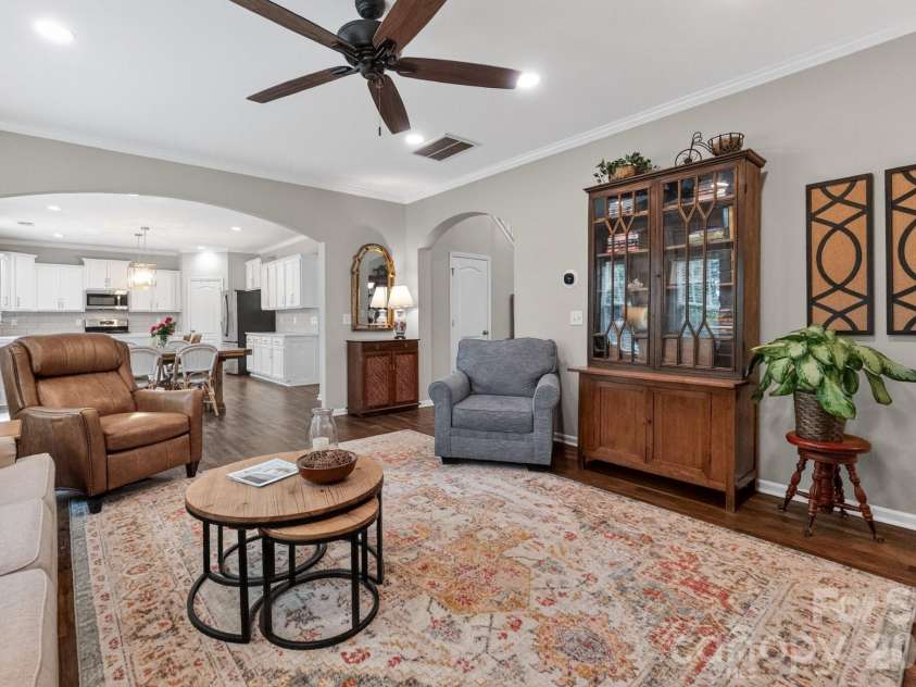 1066 Mclaren Drive, Belmont, NC 28012.  MLS# CAR4372541, YatesRealty ID 17674. 