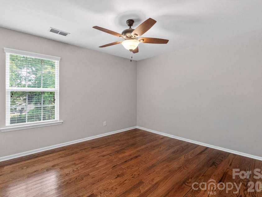 1066 Mclaren Drive, Belmont, NC 28012.  MLS# CAR4372541, YatesRealty ID 17674. 