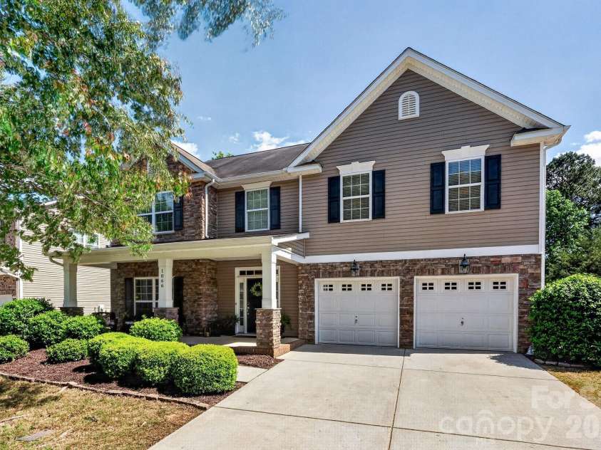 1066 Mclaren Drive, Belmont, NC 28012.  MLS# CAR4372541, YatesRealty ID 17674. 