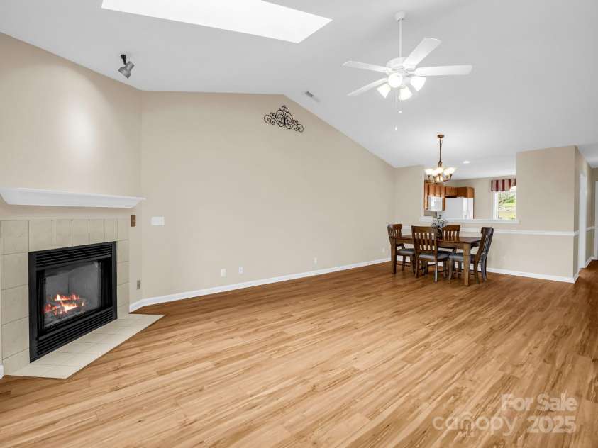 5802 Wood Duck Way, Hendersonville, NC 28792.  MLS# CAR4251219, YatesRealty ID 17674. 