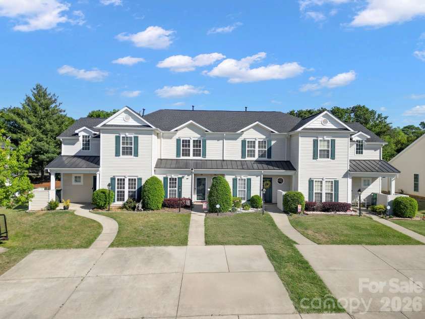 14721 Lions Pride Court, Charlotte, NC 28273.  MLS# CAR4396371, YatesRealty ID 17677. 