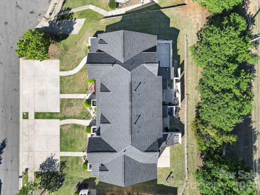 14721 Lions Pride Court, Charlotte, NC 28273.  MLS# CAR4396371, YatesRealty ID 17677. 
