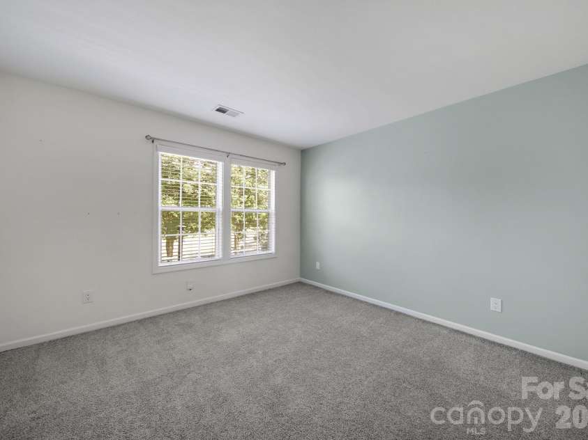 14721 Lions Pride Court, Charlotte, NC 28273.  MLS# CAR4396371, YatesRealty ID 17677. 