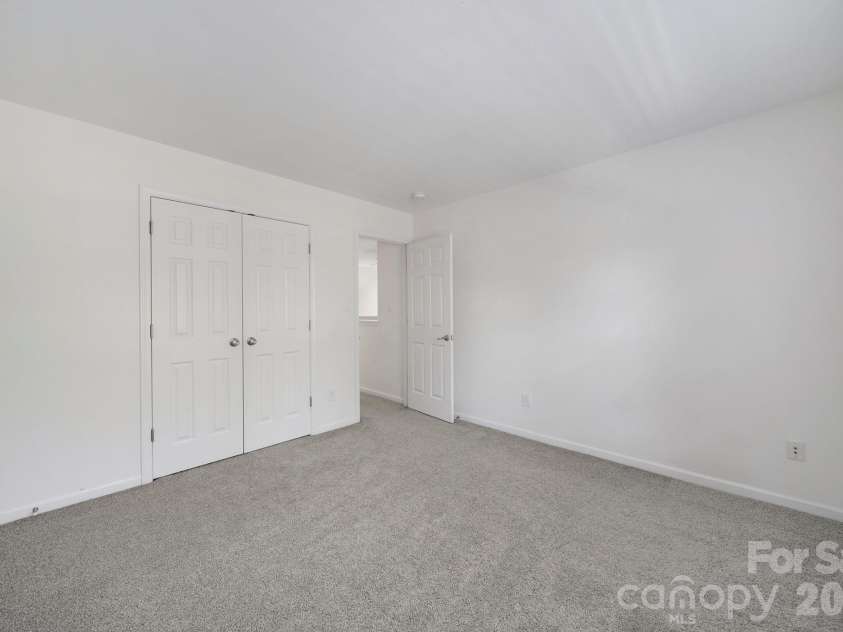 14721 Lions Pride Court, Charlotte, NC 28273.  MLS# CAR4396371, YatesRealty ID 17677. 