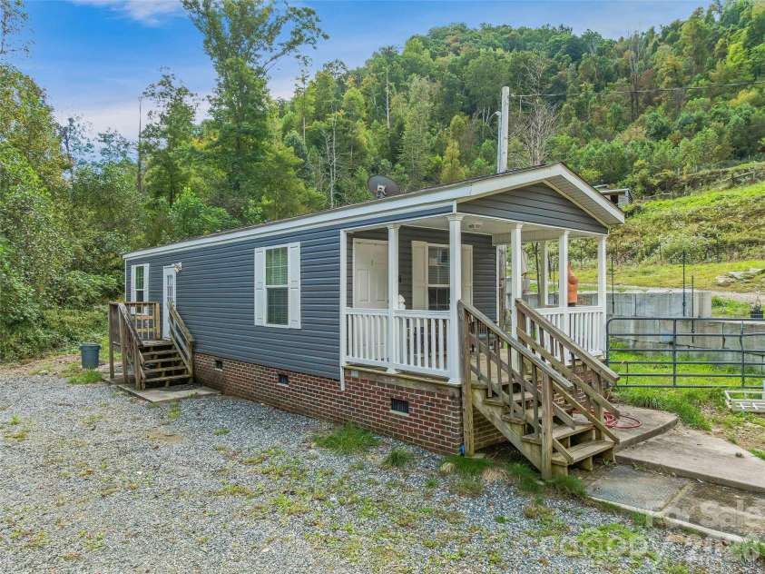 945 Roaring Fork Road, Hot Springs, NC 28743.  MLS# CAR4307267, YatesRealty ID 17678. Mobile Home