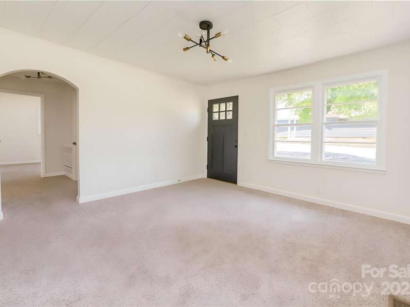 1401 Woodman Hall Street, Shelby, NC 28152.  MLS# CAR4311885, YatesRealty ID 17679. 